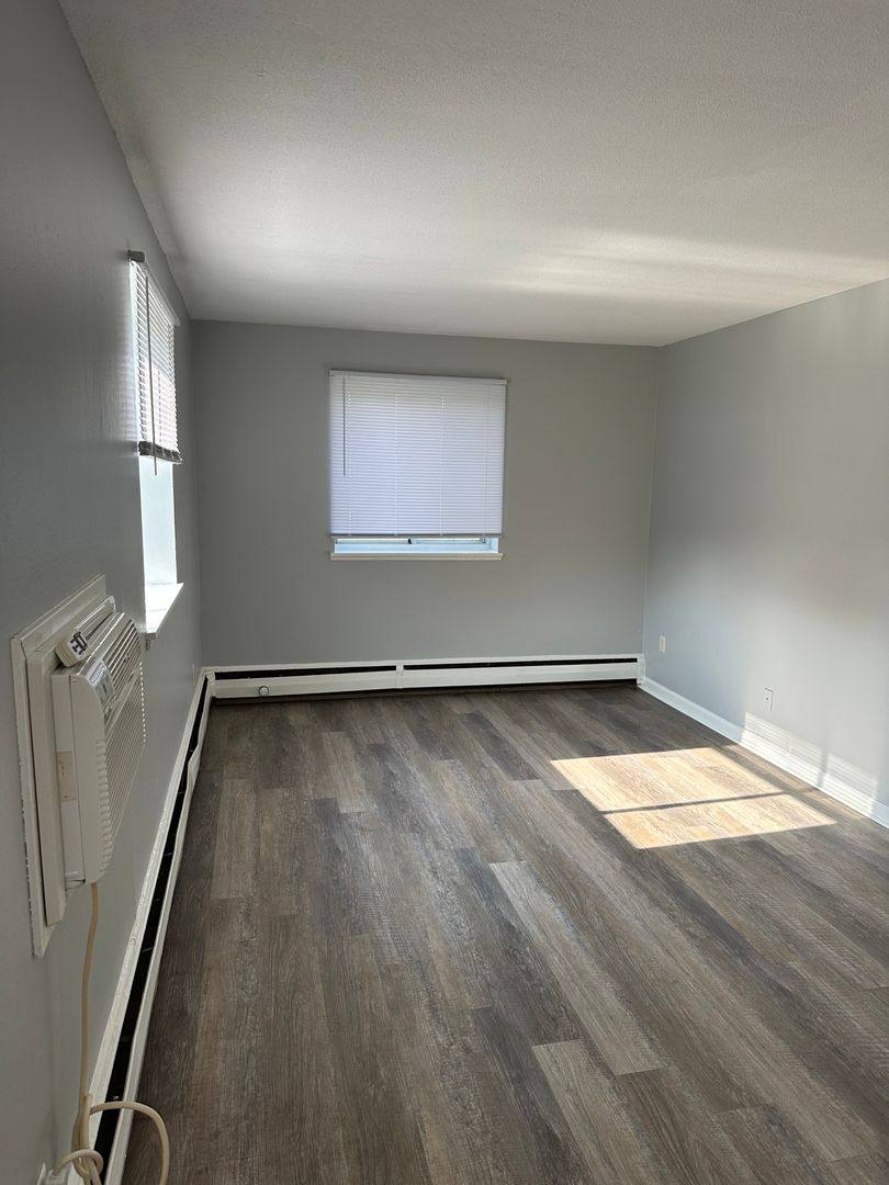 Apartment for rent at 455 Maryland Ave W, Saint Paul, MN 55117