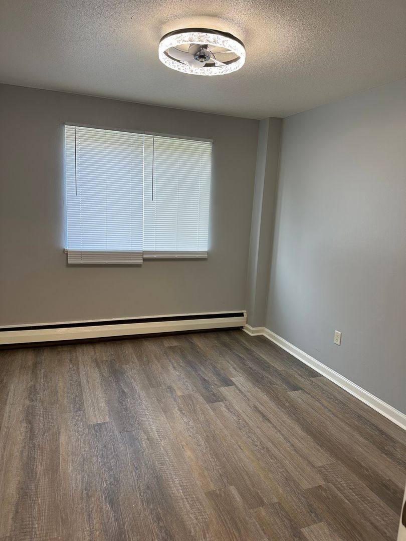 Apartment for rent at 455 Maryland Ave W, Saint Paul, MN 55117