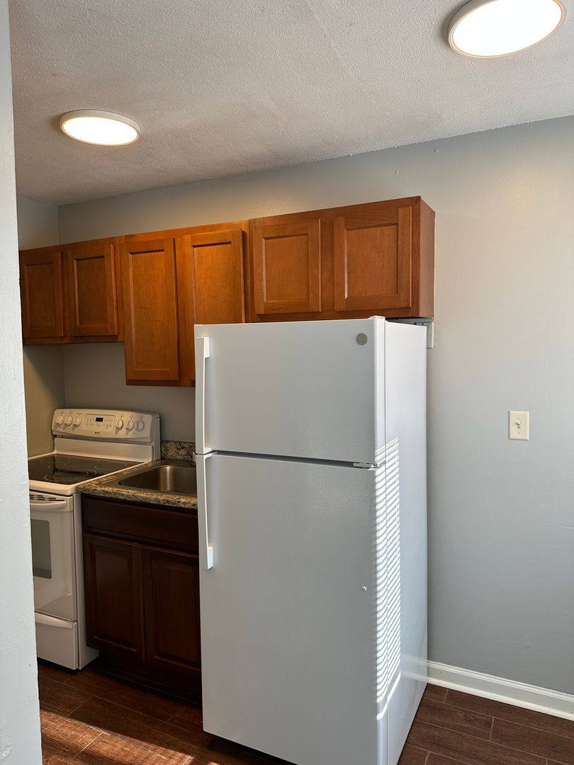Apartment for rent at 455 Maryland Ave W, Saint Paul, MN 55117