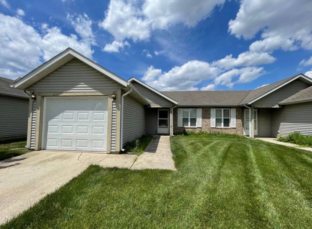 Apartment for rent at 2716 Plaza Lane, Lafayette, IN 47909