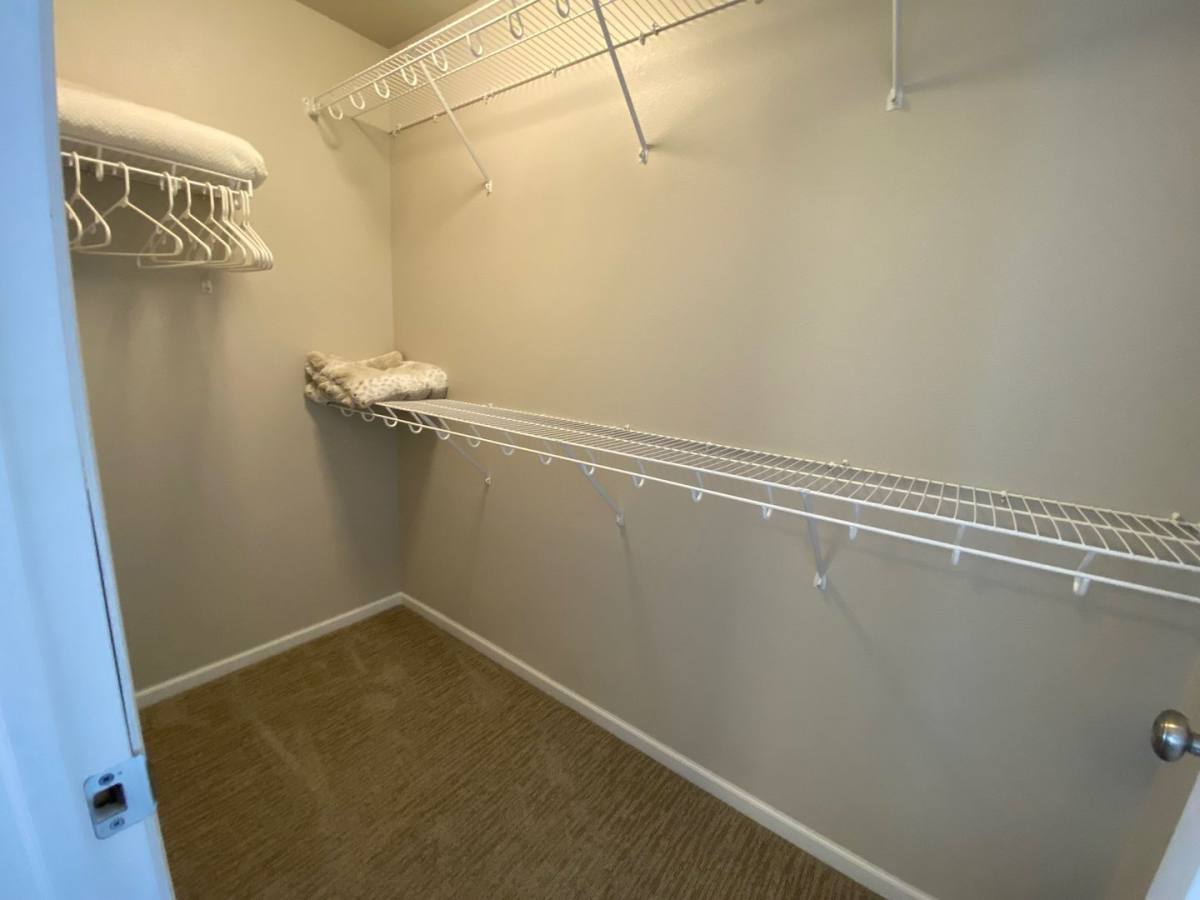 Townhouse for rent at 707 10th Ave N, Fargo, ND 58102