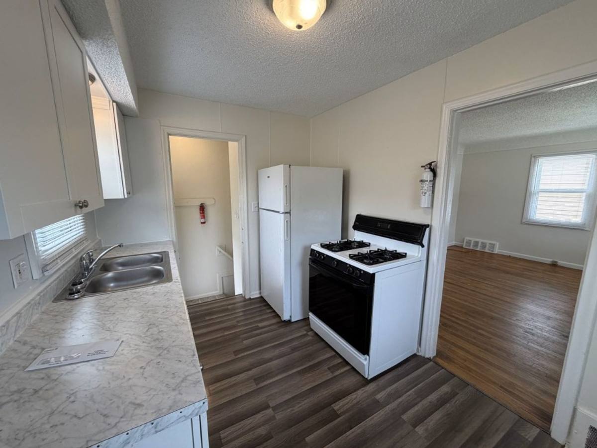 House for rent at 1821 Hanover, Lincoln Park, MI 48146