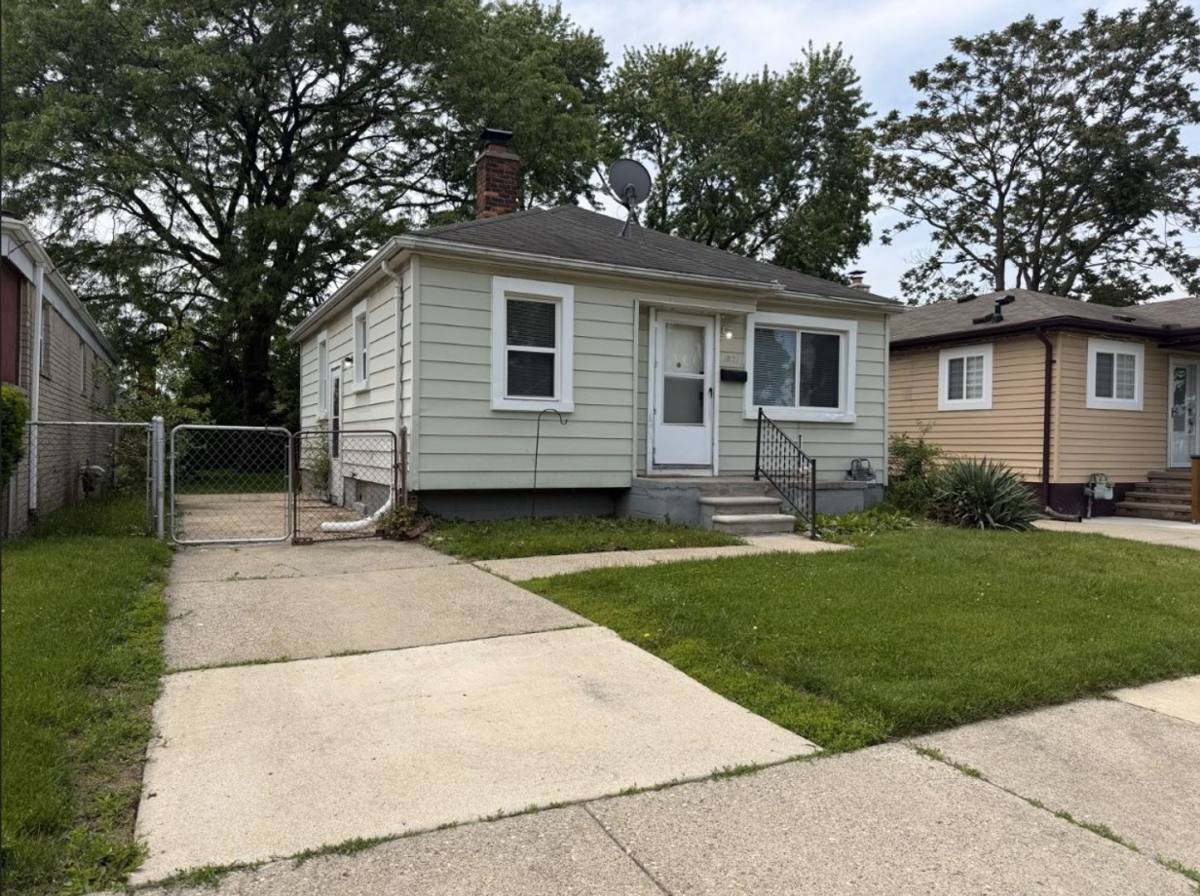 House for rent at 1821 Hanover, Lincoln Park, MI 48146