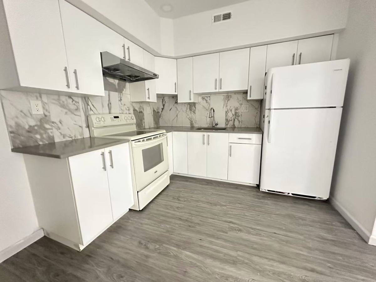 Apartment for rent at 915 Washington Ave, Philadelphia, PA 19147