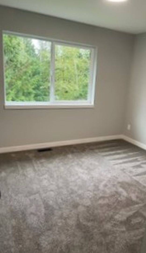 House for rent at 2728 Alvarado Dr, Bellingham, WA 98229
