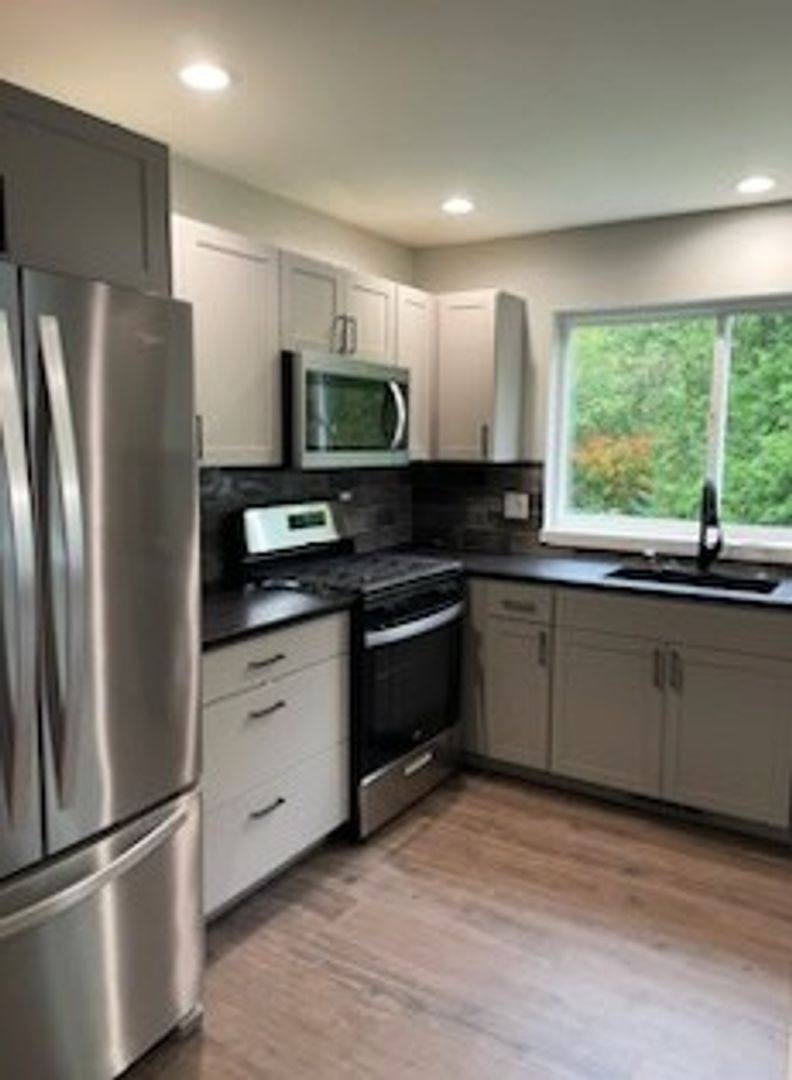 House for rent at 2728 Alvarado Dr, Bellingham, WA 98229