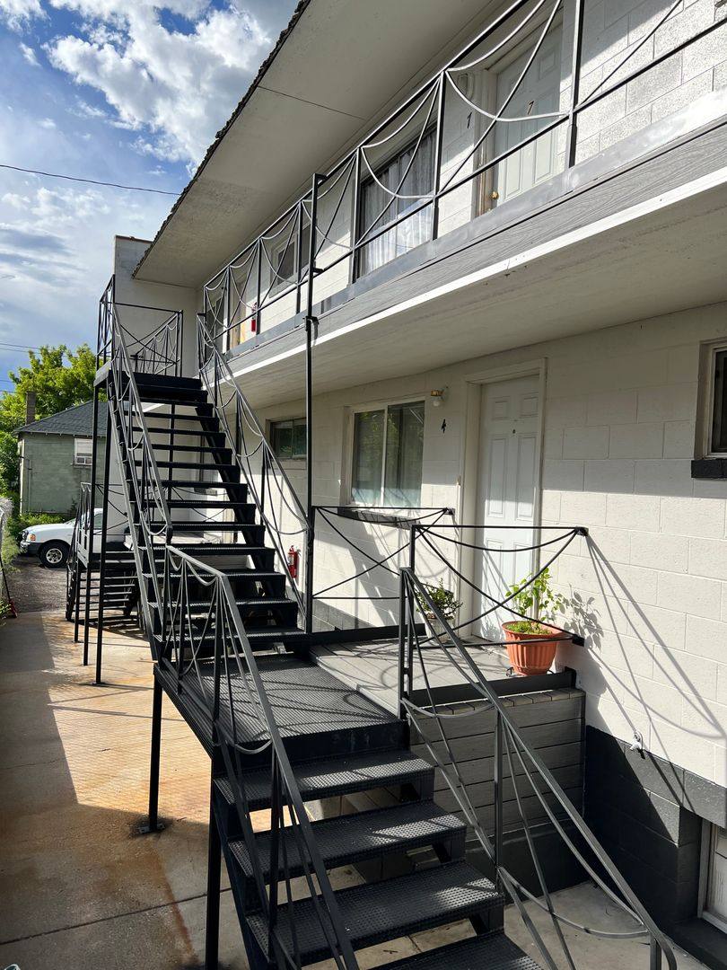 Apartment for rent at 838 W Center St, Pocatello, ID 83204