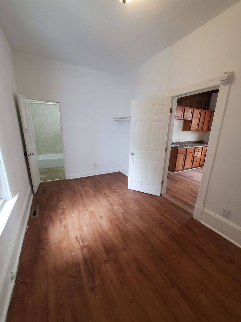 Apartment for rent at 1568 W Windlake Ave, Milwaukee, WI 53215