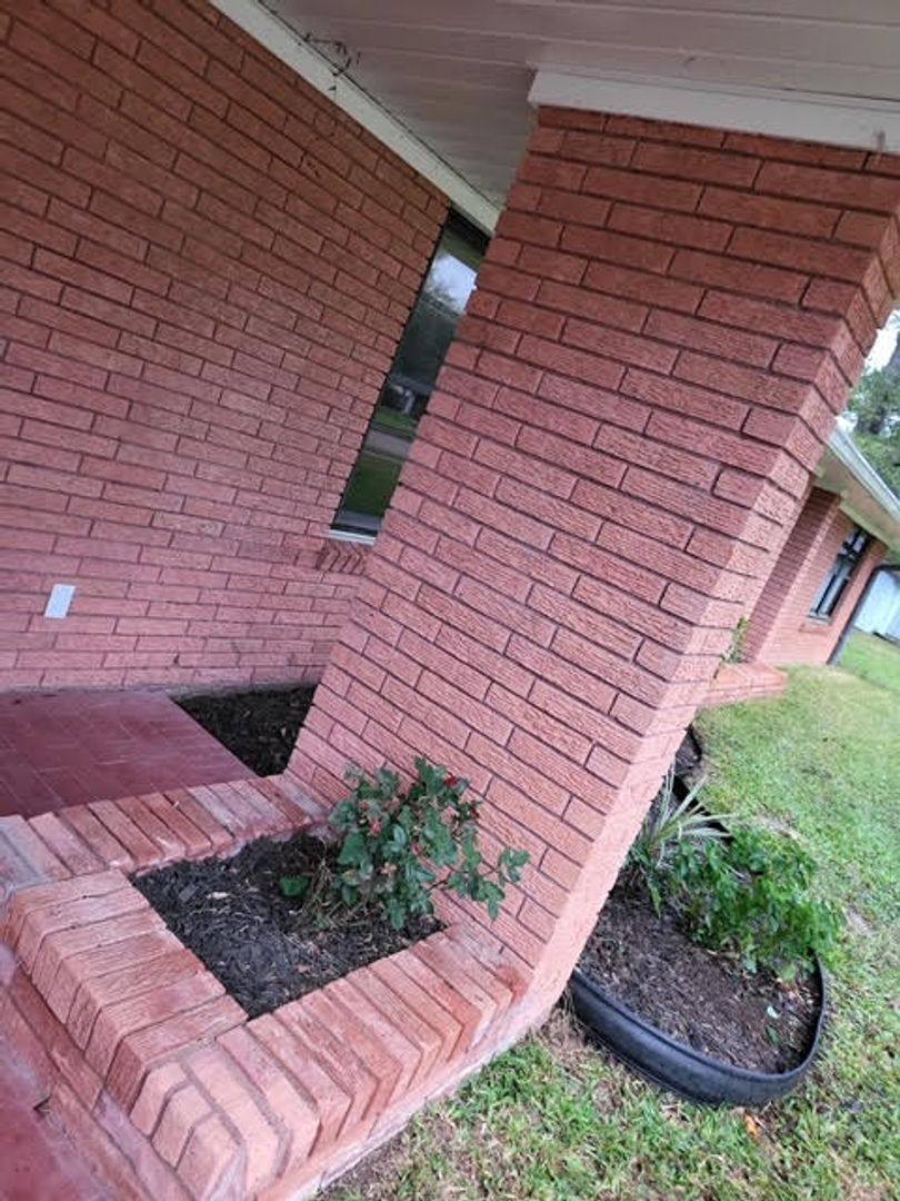 House for rent at 1017 Oak Dr, Liberty, TX 77575