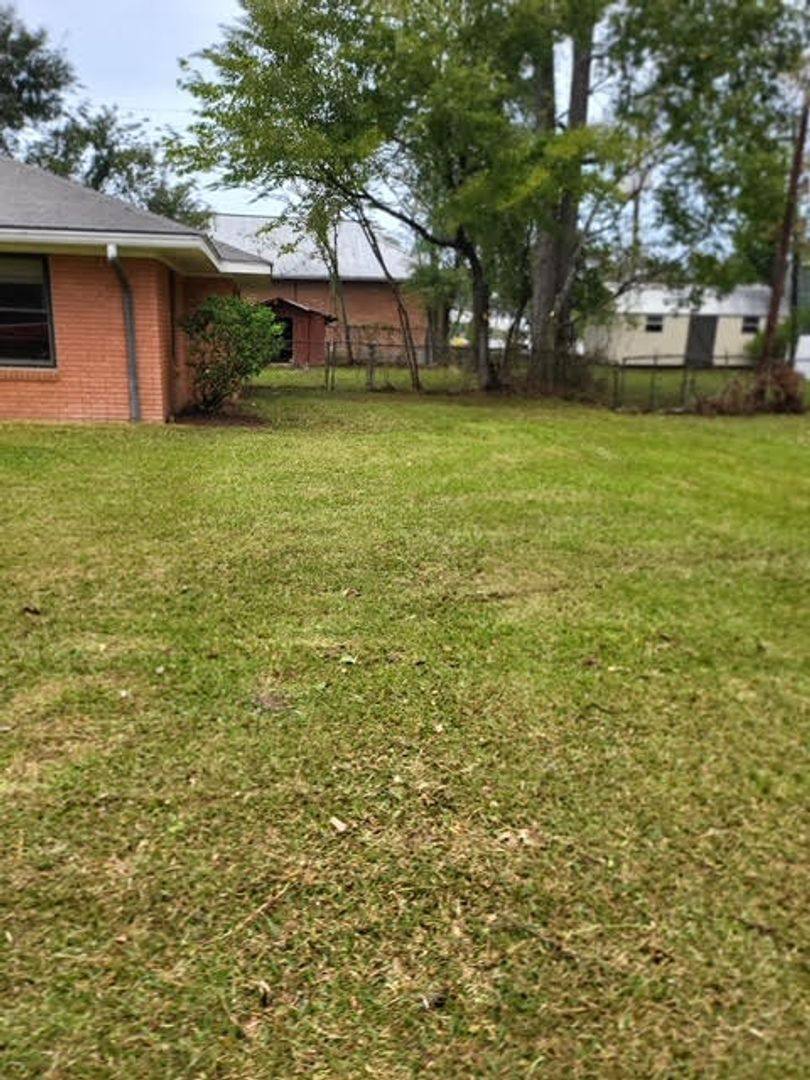 House for rent at 1017 Oak Dr, Liberty, TX 77575