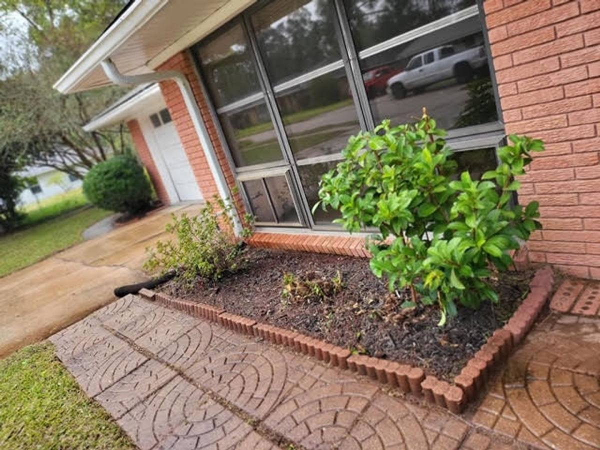 House for rent at 1017 Oak Dr, Liberty, TX 77575