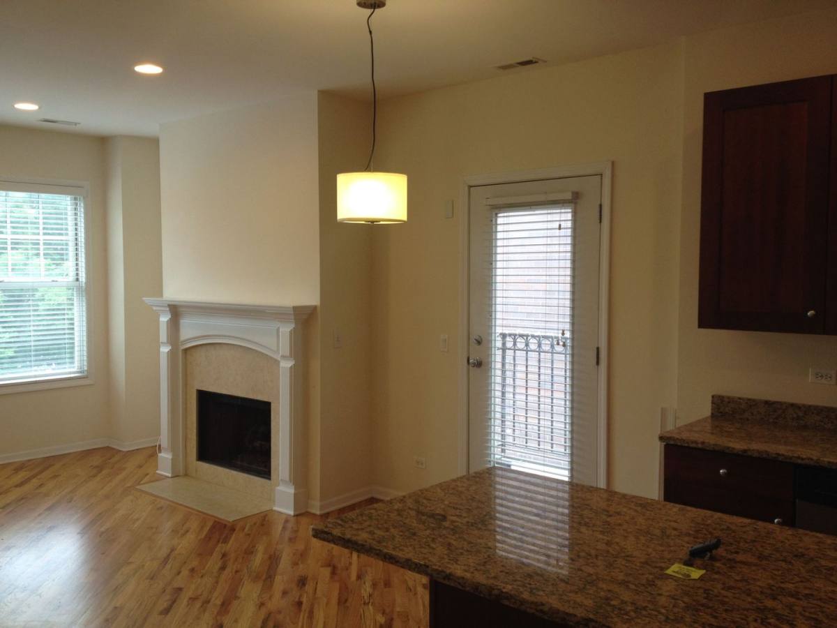 Apartment for rent at 1522-28 W Greenleaf, Chicago, IL 60626