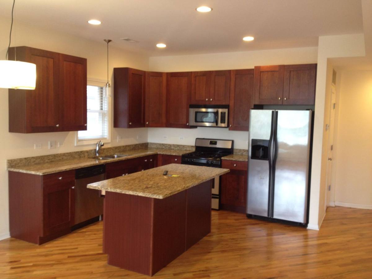 Apartment for rent at 1522-28 W Greenleaf, Chicago, IL 60626