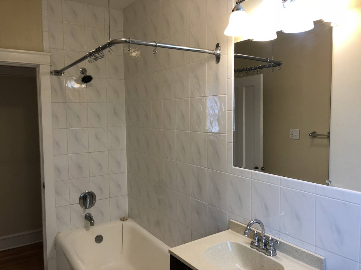 Apartment for rent at 2180 W Giddings St, Chicago, IL 60625