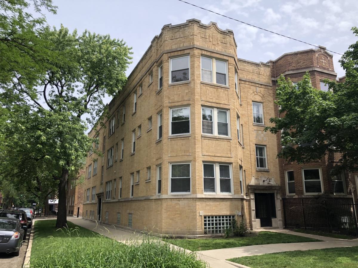 Apartment for rent at 2180 W Giddings St, Chicago, IL 60625