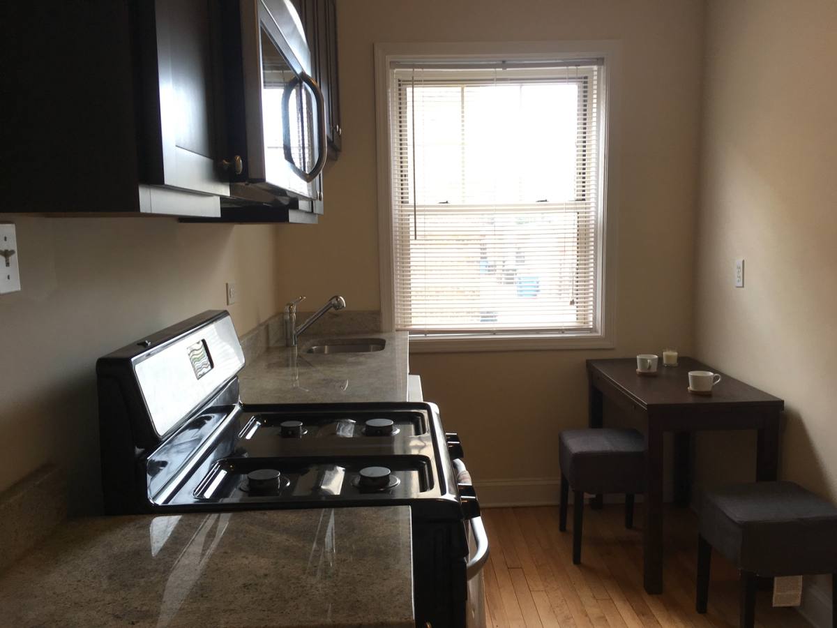 Apartment for rent at 6203-05 N Claremont, Chicago, IL 60659