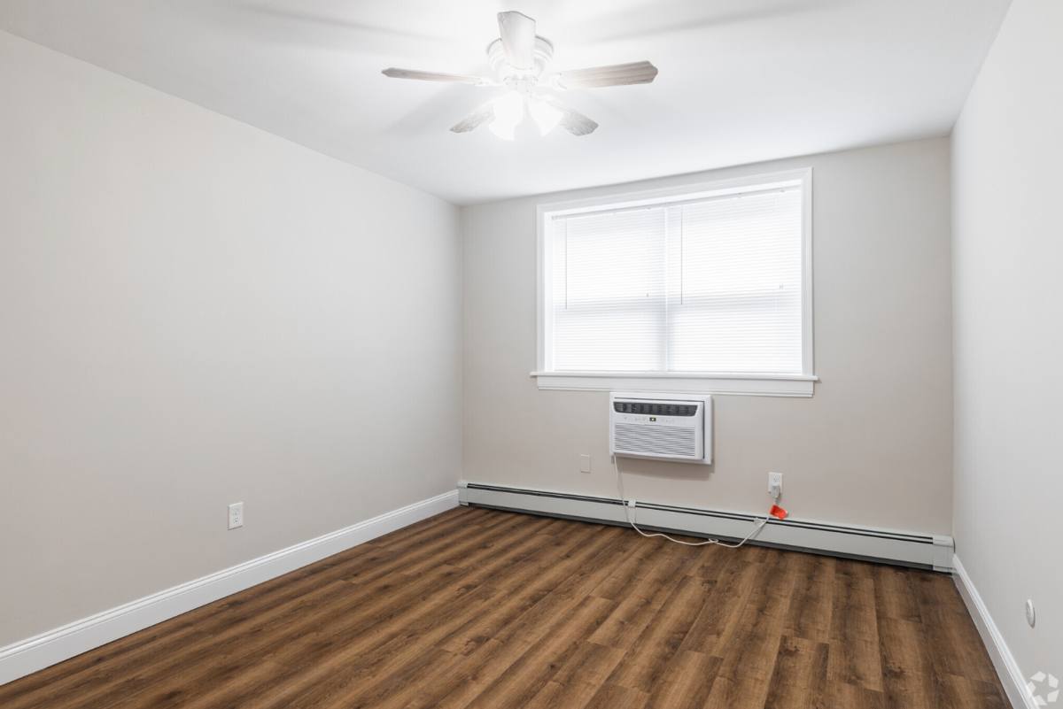 Apartment for rent at 434-436 Lincoln Ave, Orange, NJ 07050