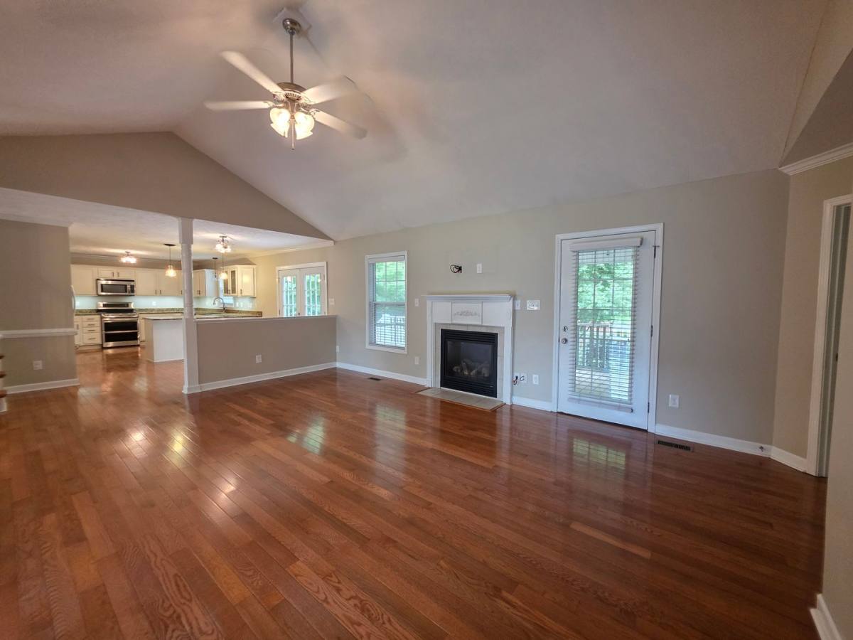 House for rent at 205 Woodberry Place, Jacksonville, NC 28540
