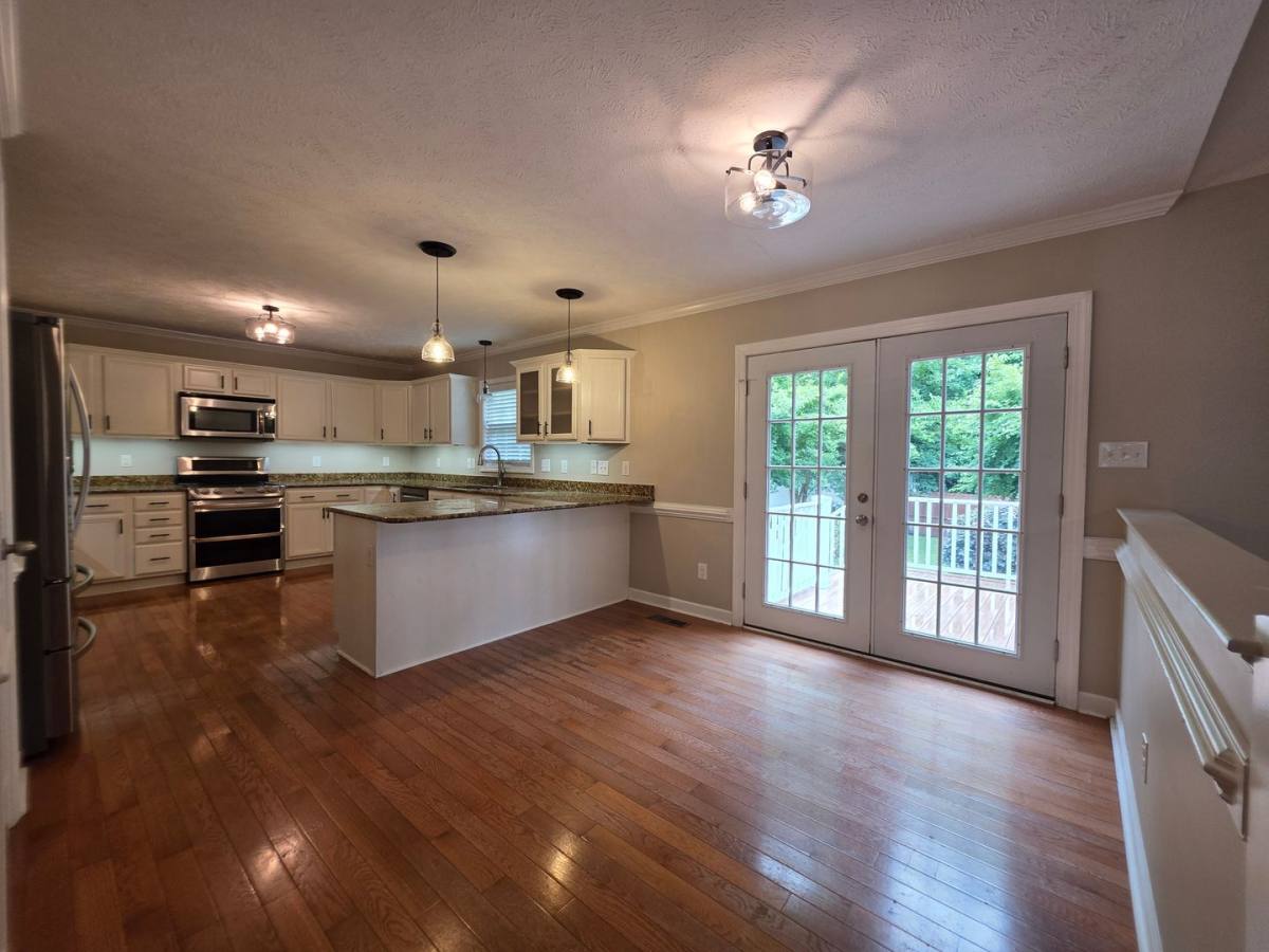 House for rent at 205 Woodberry Place, Jacksonville, NC 28540