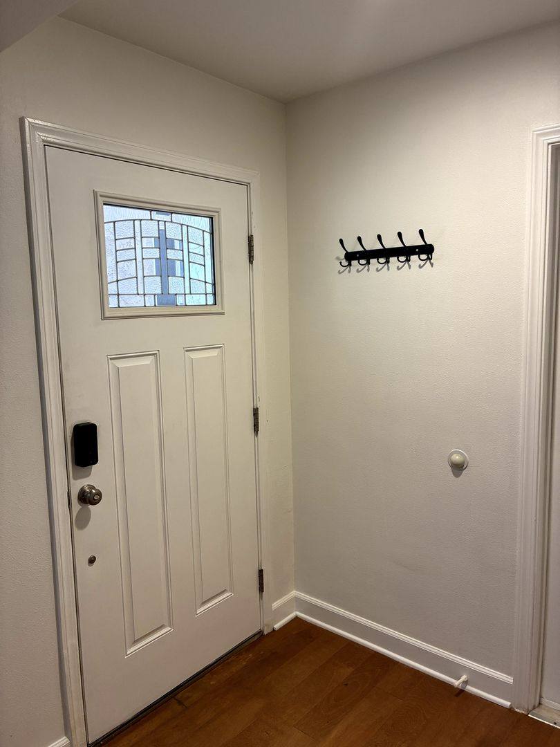 Apartment for rent at 3853 Sunset Lane Upstairs, Oxnard, CA 93035