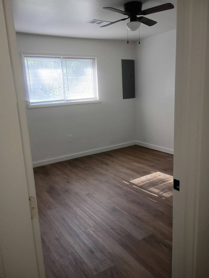 Apartment for rent at 800 E Creek Ave, Sallisaw, OK 74955
