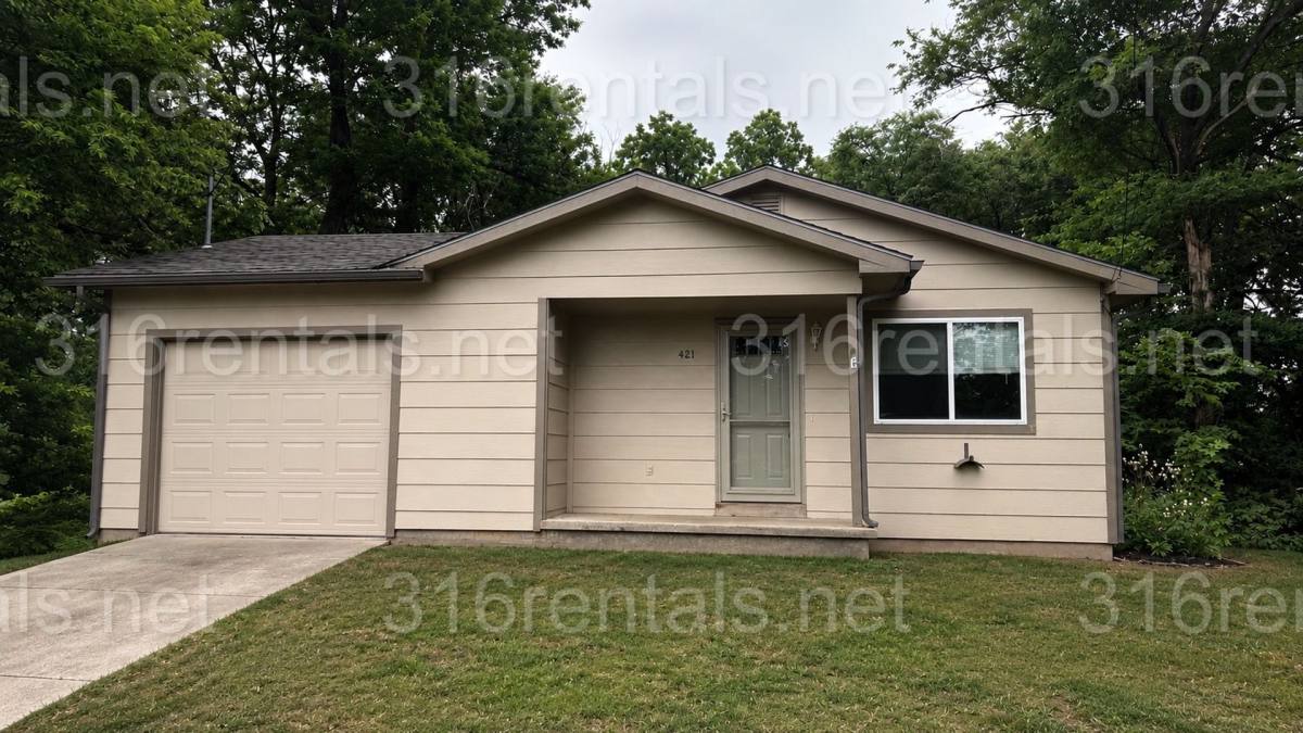 House for rent at 421 E 15th, Augusta, KS 67010