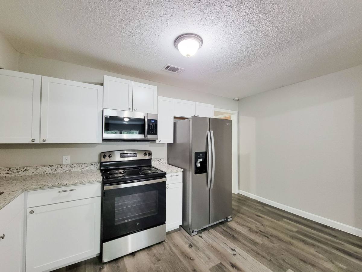 House for rent at 5606 Willow Glen Dr, Houston, TX 77033