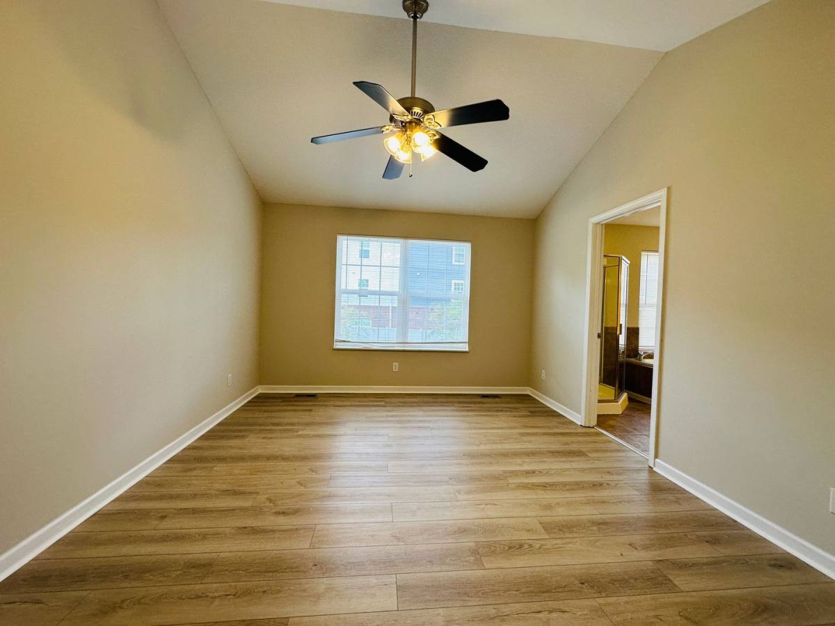 Townhouse for rent at 806 Blue Spruce Way, Knoxville, TN 37912