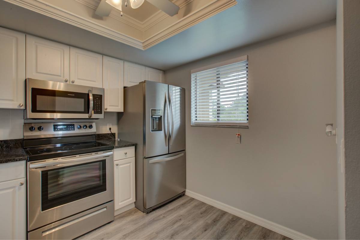 Apartment for rent at 3400 Beneva Rd, Sarasota, FL 34232