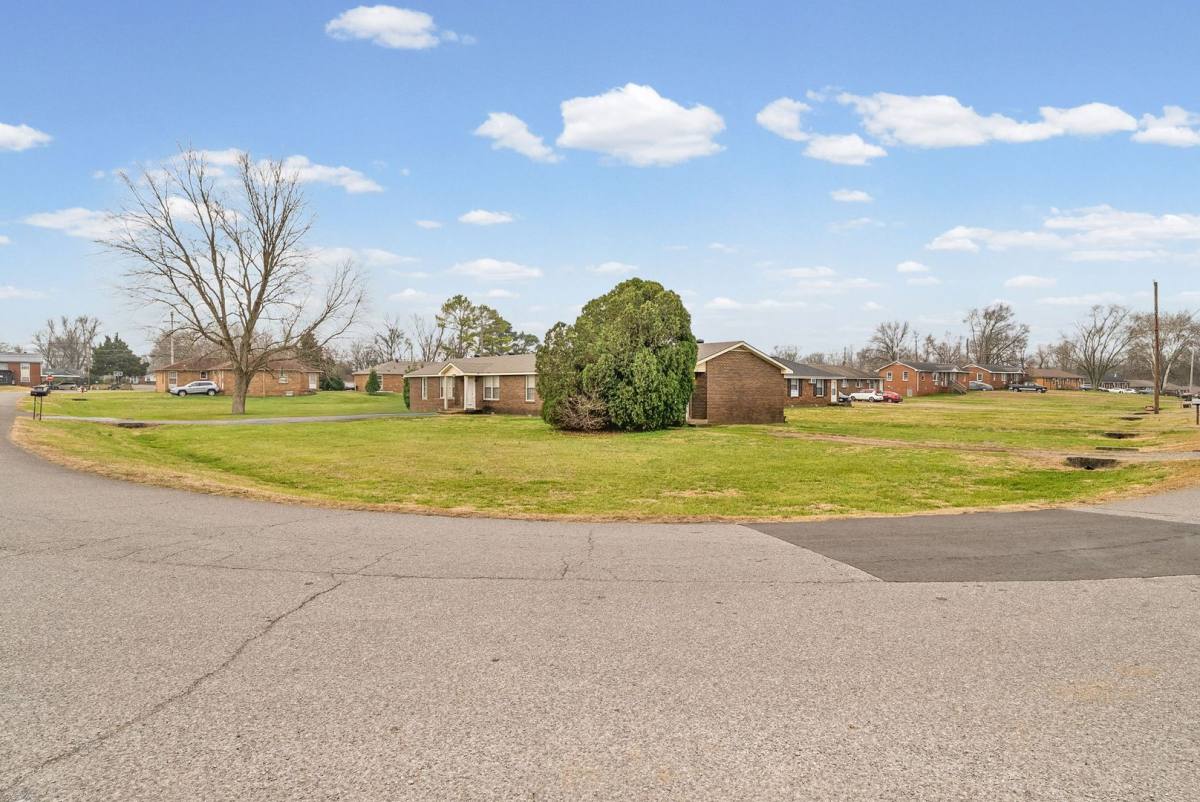 Apartment for rent at 98 124 Tandy Dr, Clarksville, TN 37042