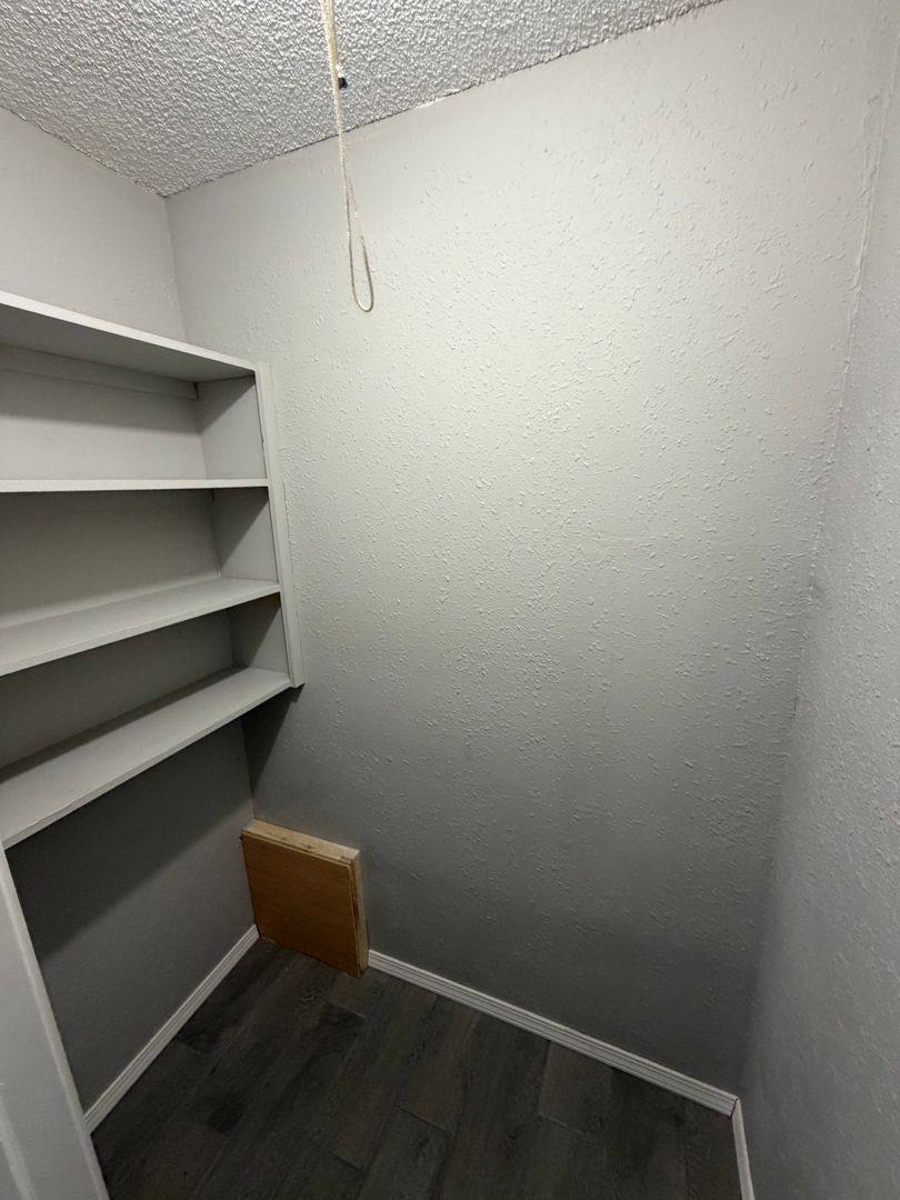 Apartment for rent at 1526 Pineville Rd, Neosho, MO 64850