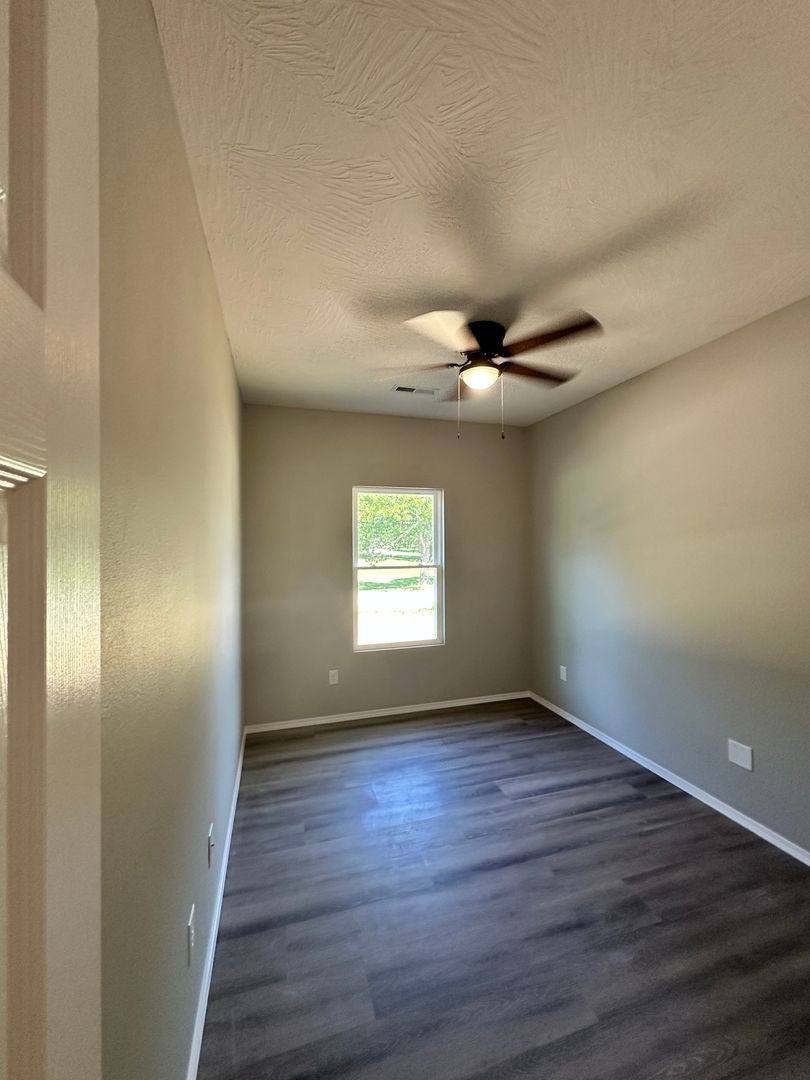 Apartment for rent at 590-588 N Airport Rd, Strafford, MO 65757