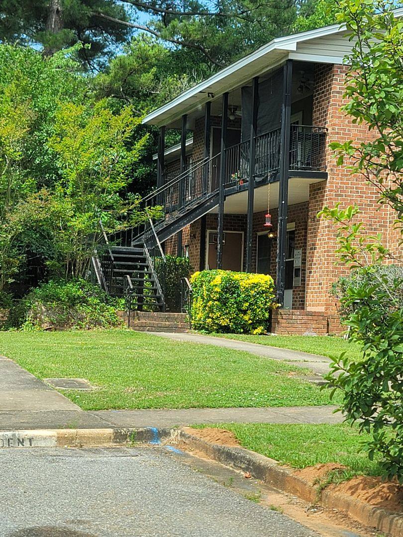 Apartment for rent at 1704 Ashford Lane, Columbia, SC 29210