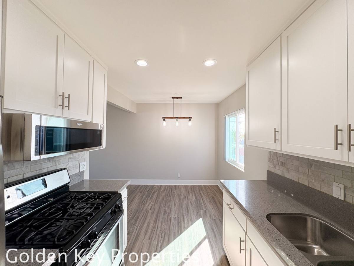 Apartment for rent at 225 S Ditmar St, Oceanside, CA 92054