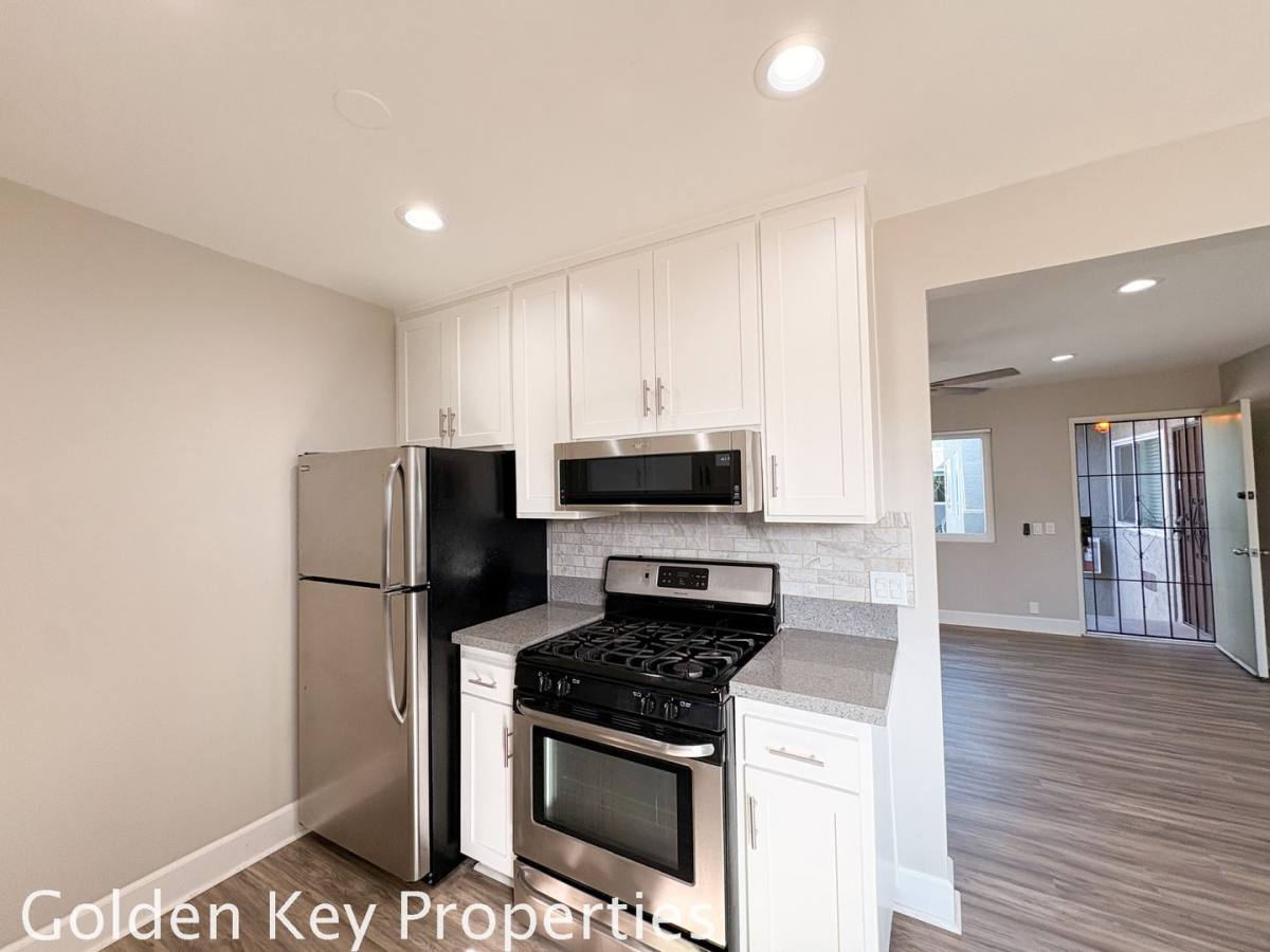 Apartment for rent at 225 S Ditmar St, Oceanside, CA 92054