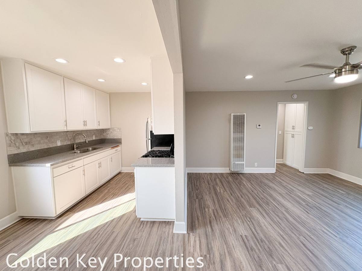 Apartment for rent at 225 S Ditmar St, Oceanside, CA 92054