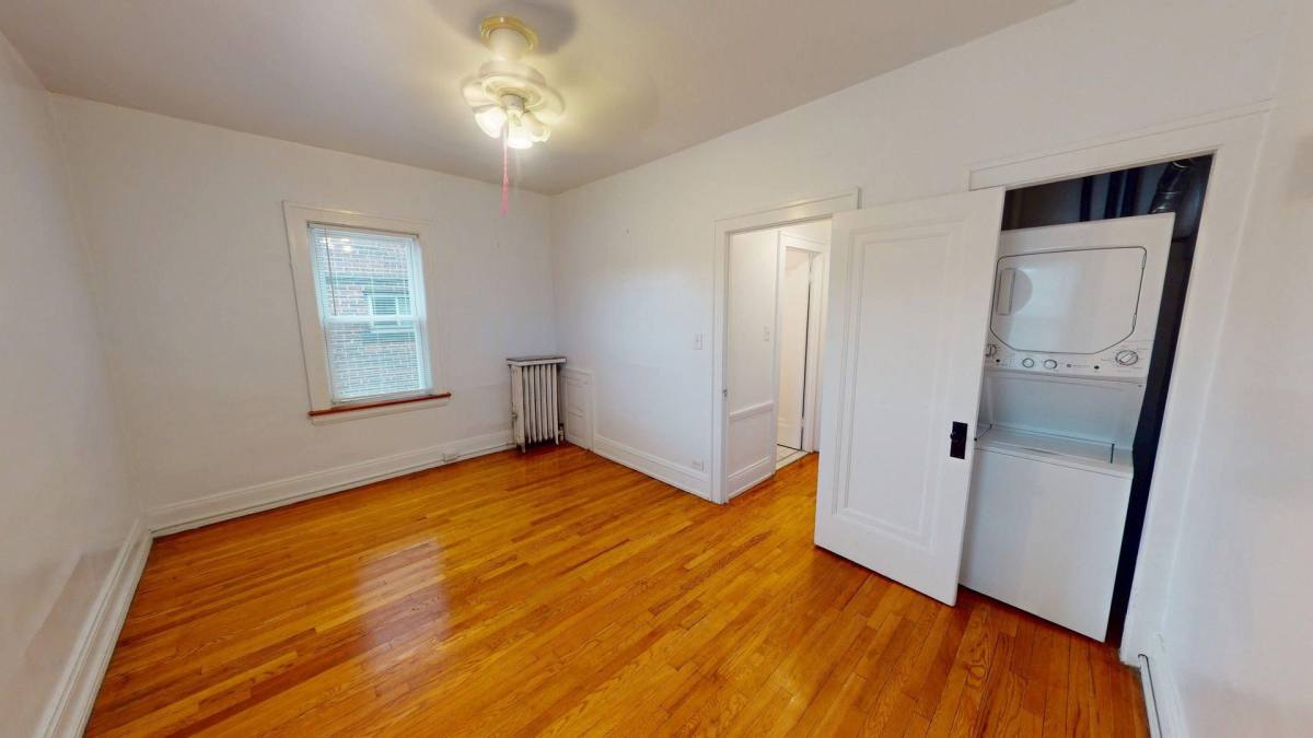Apartment for rent at 12479 Cedar Rd, Cleveland, OH 44106