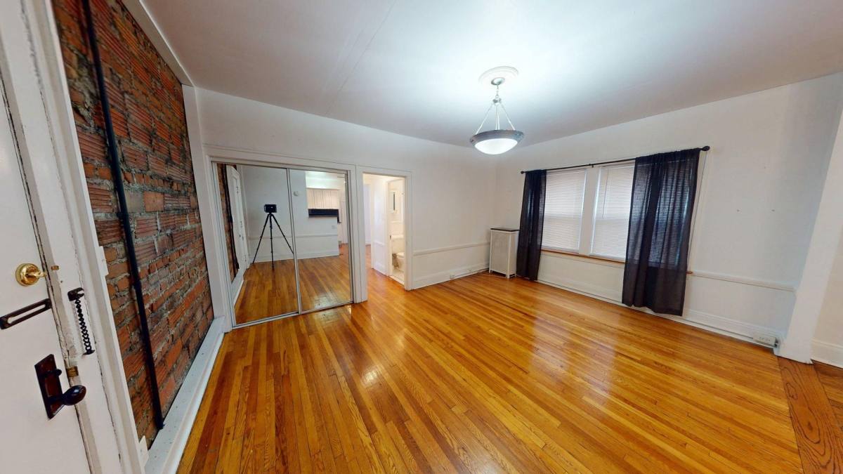 Apartment for rent at 12479 Cedar Rd, Cleveland, OH 44106