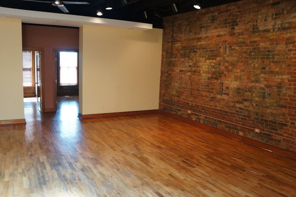Apartment for rent at 413 N Center, Bloomington, IL 61701