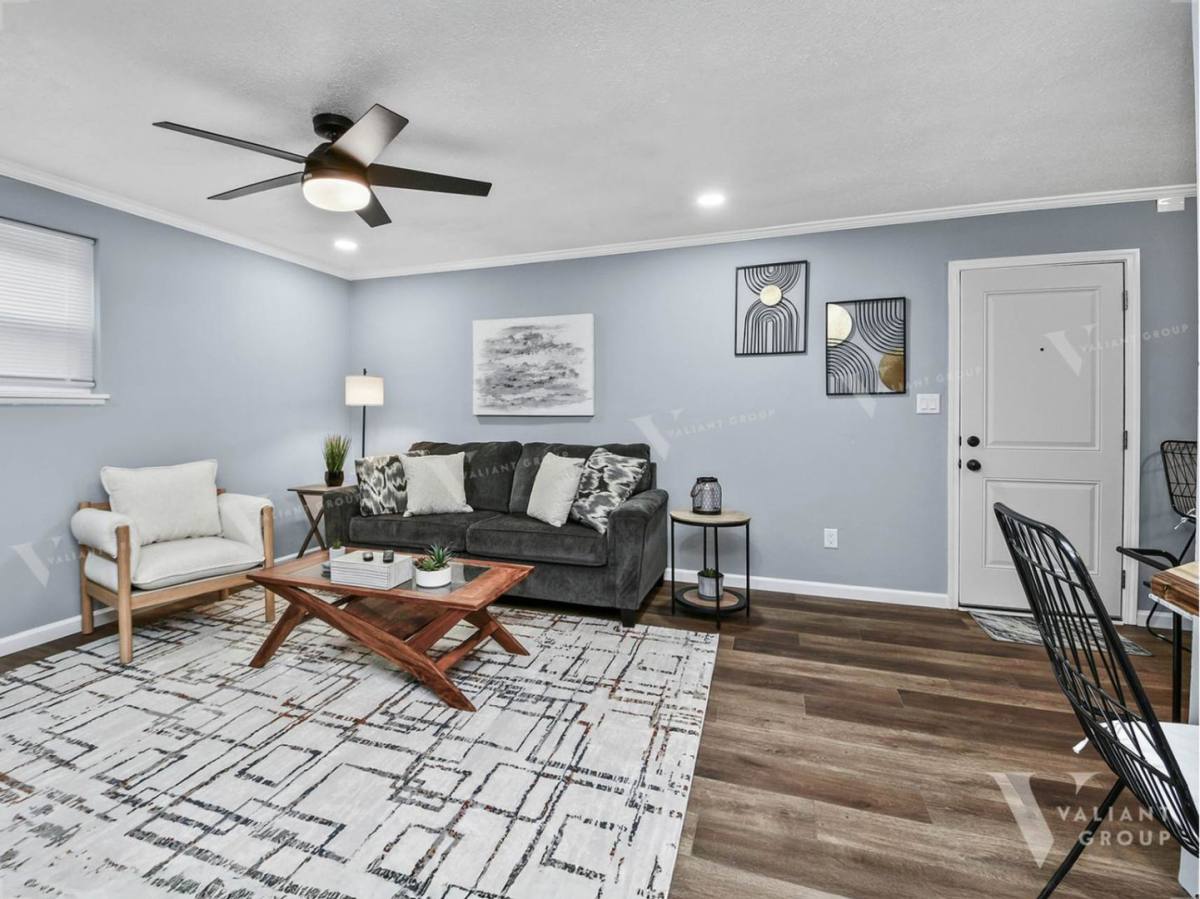 Apartment for rent at 1435 E Elm St, Springfield, MO 65802