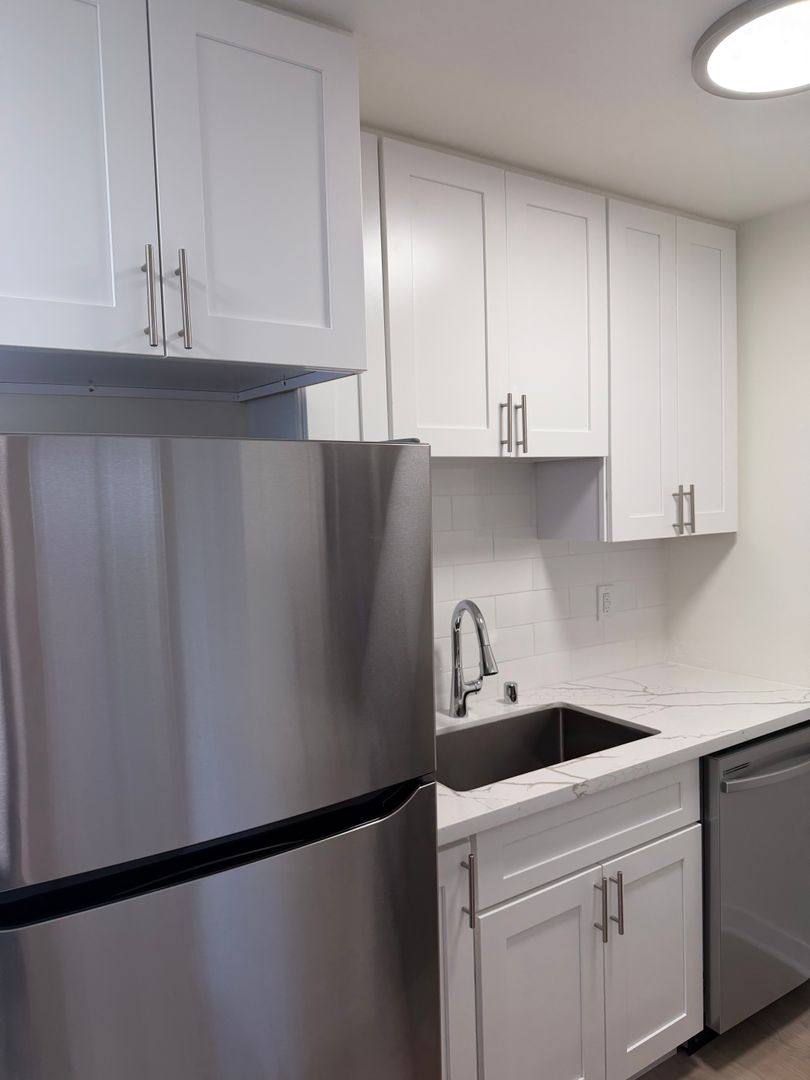 Apartment for rent at 15525 Nordhoff St, North Hills, CA 91343