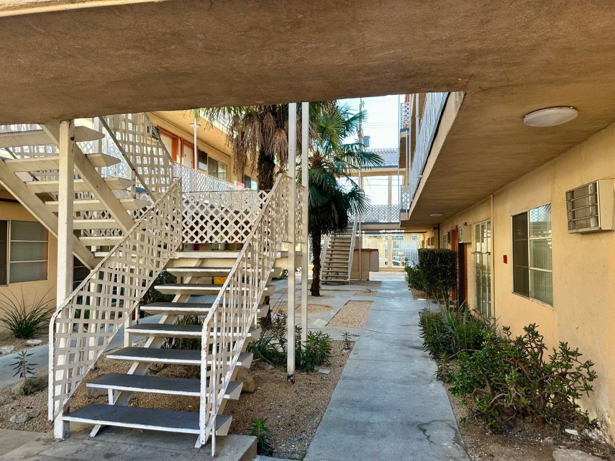 Apartment for rent at 15525 Nordhoff St, North Hills, CA 91343