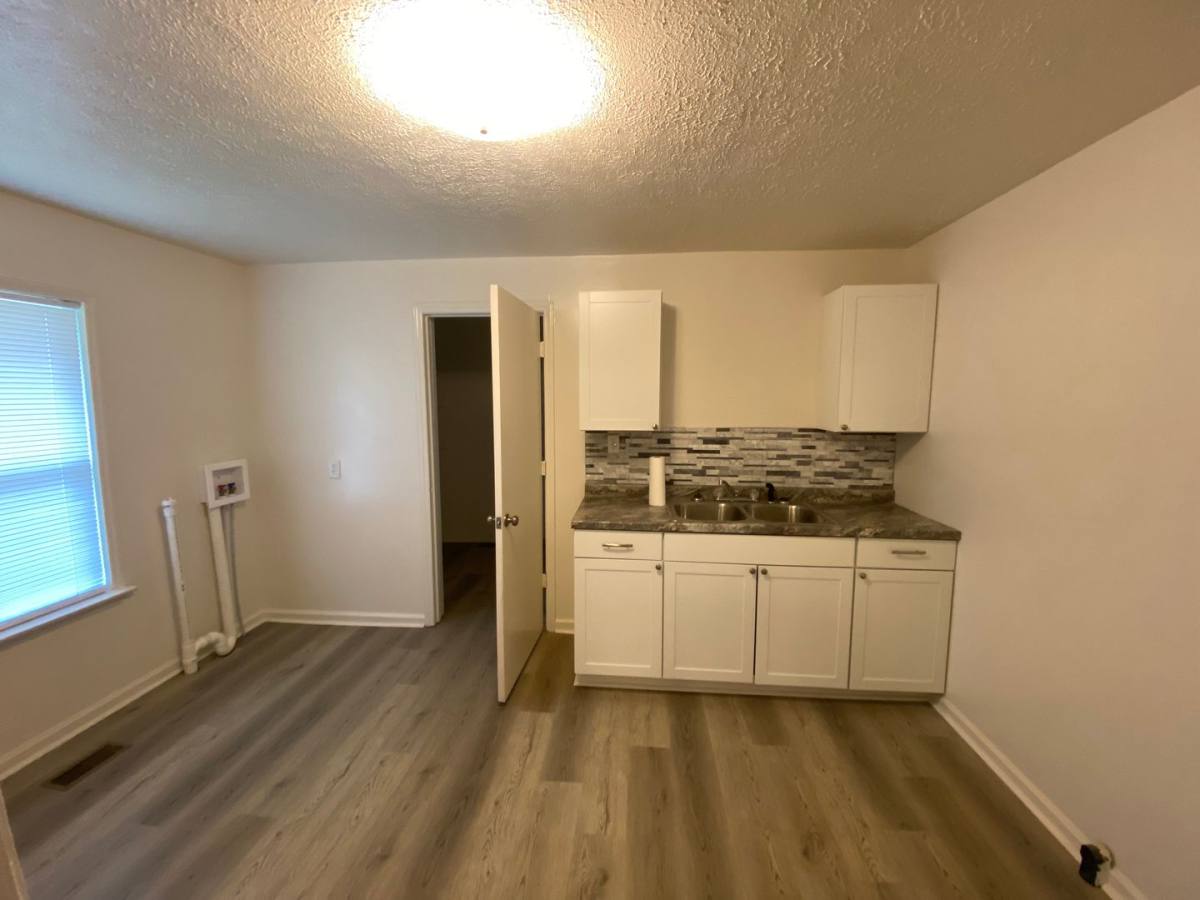 House for rent at 1102-B S Washington St, Shelby, NC 28152