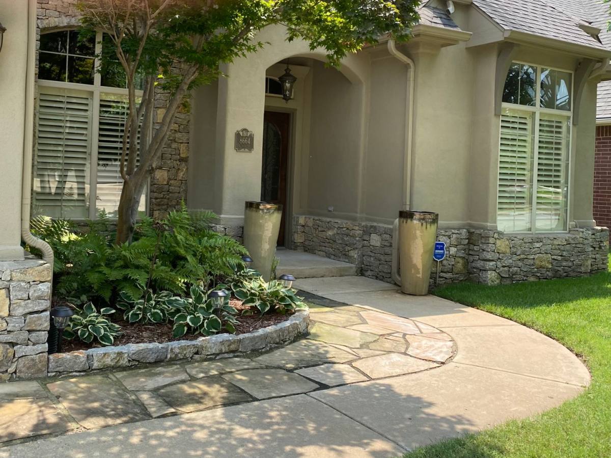 House for rent at 8664 E 103rd St, Tulsa, OK 74133