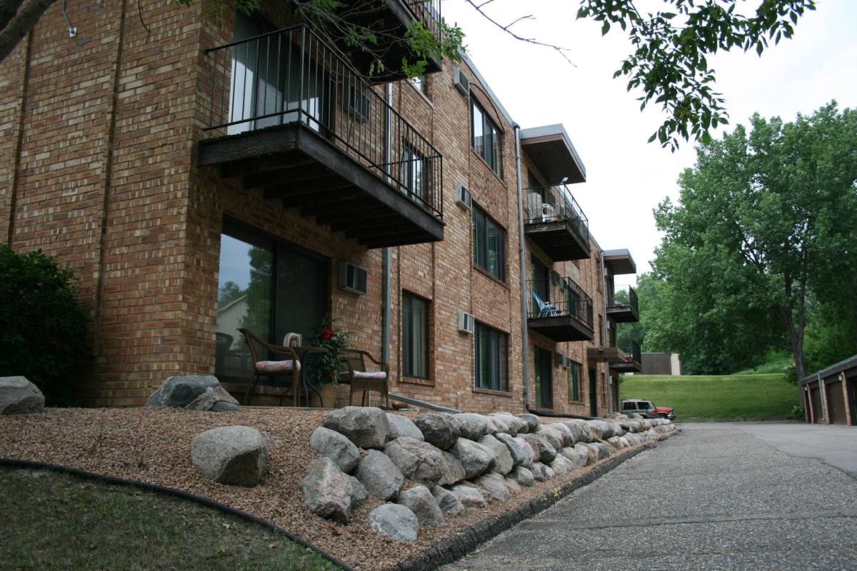 Apartment for rent at 12800 12810 Germane Ave S, Saint Paul, MN 55124