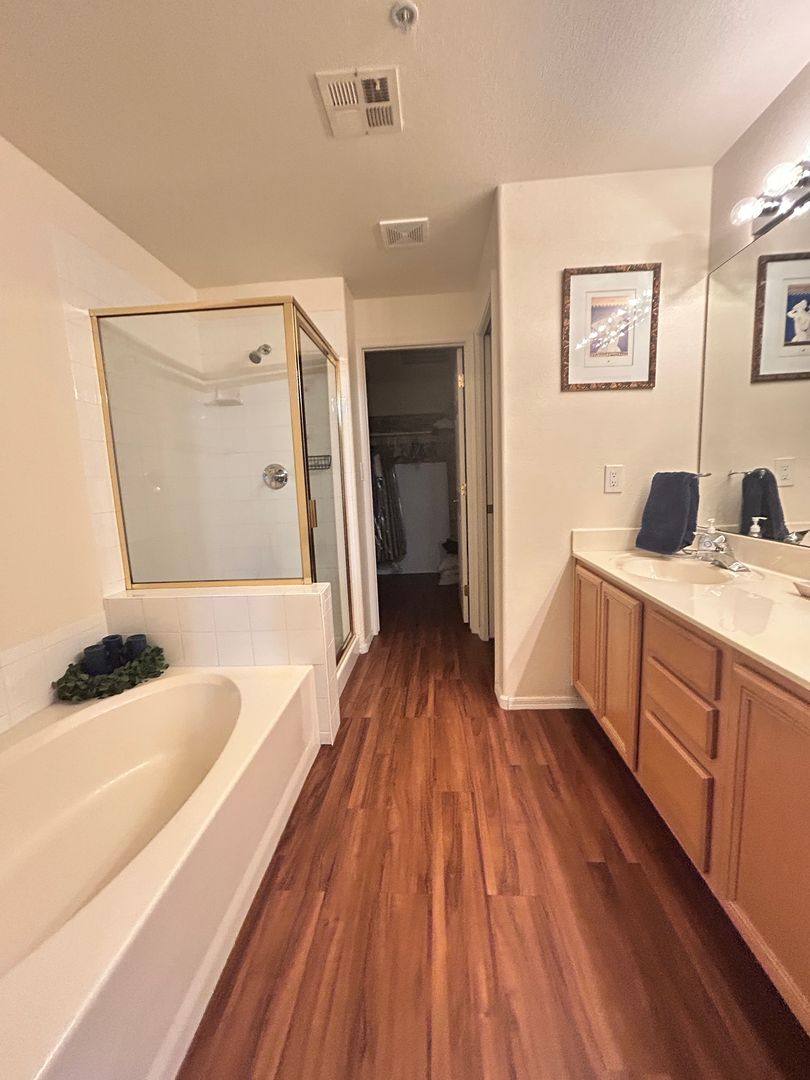 House for rent at 7401 W Arrowhead Clubhouse Dr, Glendale, AZ 85308