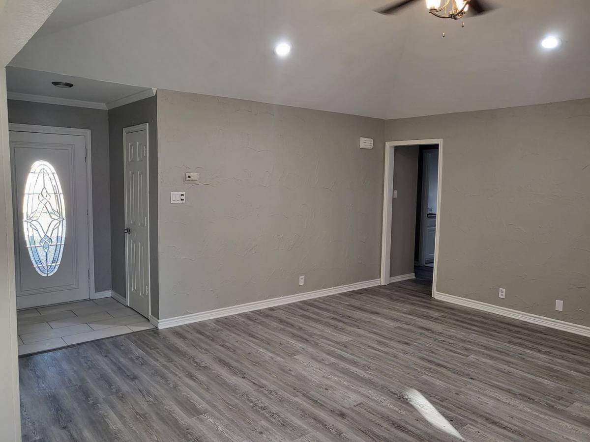 House for rent at 7404 Glen Haven Dr, Fort Worth, TX 76133
