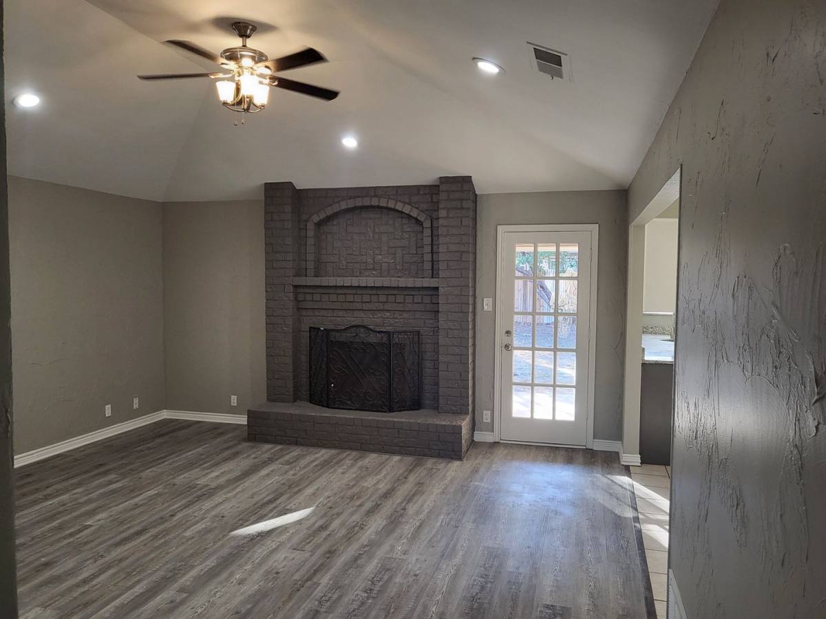 House for rent at 7404 Glen Haven Dr, Fort Worth, TX 76133
