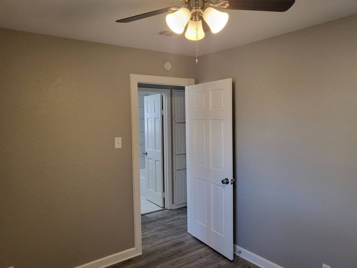 House for rent at 7404 Glen Haven Dr, Fort Worth, TX 76133