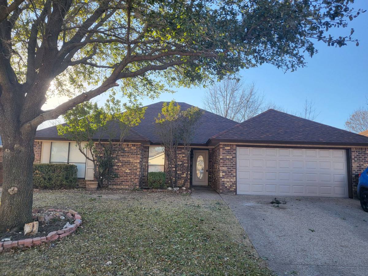 House for rent at 7404 Glen Haven Dr, Fort Worth, TX 76133